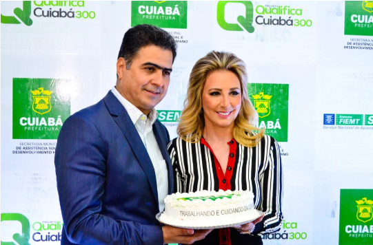 Márcia Pinheiro sofre AVC, passa por cirurgia e estado de saúde é considerado delicado