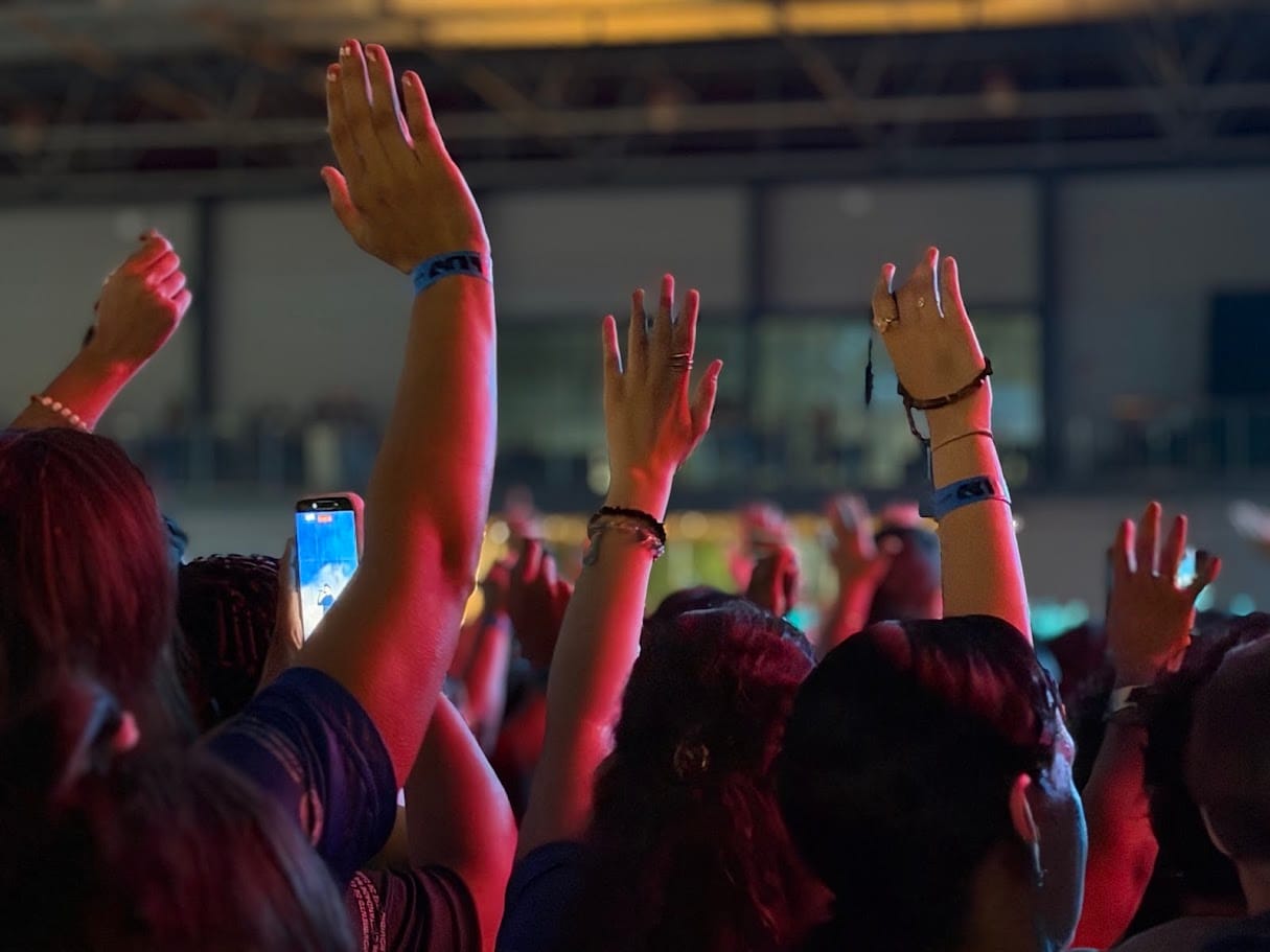 Festival Alegrai-vos reúne mais de 10 mil pessoas no Centro de Eventos do Pantanal