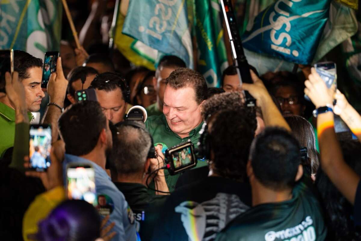 Max lança campanha rumo à reeleição e reúne 5 mil pessoas em ato na Capital