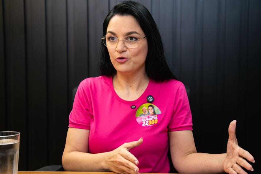 Samantha evita palanque de WF após aliança com MDB