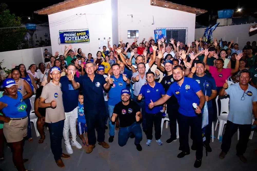 Reunião reúne centenas de pessoas em reconhecimento às ações de Botelho