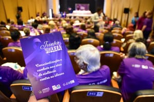 Setasc realiza seminário em prol do enfrentamento à violência contra idosos em Cuiabá