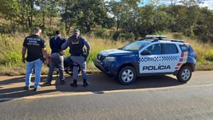 Ciumento é preso após matar ex-namorada com várias facadas por ciúmes