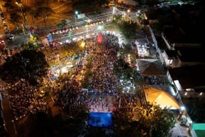 Homem é preso após quebrar barraca e agredir mulher em festa junina em Cuiabá