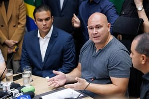 "Melhor  visitar Câmara de Cuiabá do que cadeia" reage Abilio em recado para Stopa