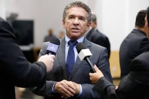 Sérgio Ricardo diz que TCE encontrou falcatruas praticadas por bancos; vídeo