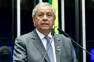 Jayme chama decisão de autoritária e assina impeachment contra Moraes