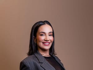 O microbioma invisível e seu papel vital na saúde da mulher após os 40