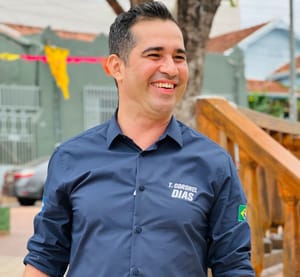 Após ser chamado de "bosta", vereador aciona Chico 2000 na Comissão de Ética