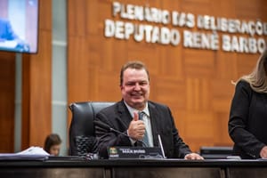 Todo respeito, dignidade e valorização aos idosos