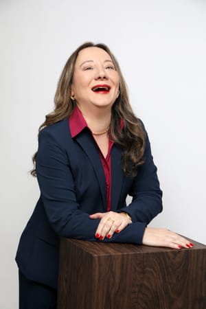 Você ri, mas eles te convencem: o poder persuasivo dos memes