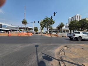 Alça que cruza a Av. do CPA nas proximidades do Comper será fechada nesta segunda-feira