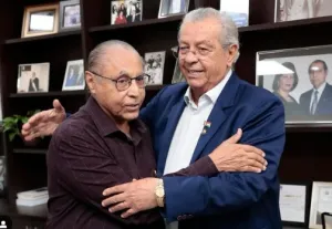 Julio manda recado: "Jayme Campos é candidato ao Governo"