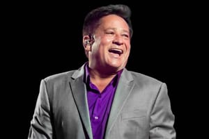 Cantor Leonardo é inocentado após inquérito sobre fraude em venda de terrenos em MT