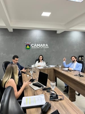 Comissão Parlamentar de Inquérito da Câmara de Cuiabá ouve ex-vice-prefeito
