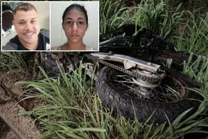 Casal morre em grave acidente com moto após colisão com poste em Cuiabá