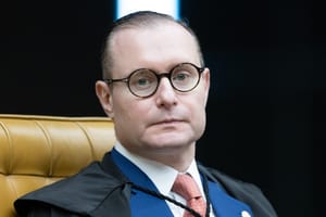 Veja mostra investigação contra ministro envolvendo lobista e advogado morto