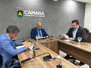 Comissão de Ética arquiva representação após  Chico 2000 chamar vereador de "bosta"
