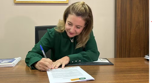 Flávia acusa Wanderley Cerqueira de tentar mandar e lotear a Prefeitura de VG