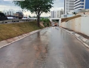 Trânsito é liberado em alça da Miguel Sutil e Sinfra abre novo retorno na avenida do CPA