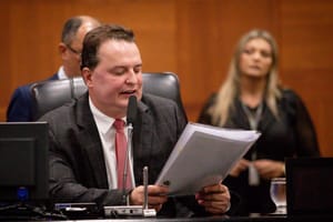 Com coautoria de Max, AL aprova projetos que reincorporam áreas a Santo Antônio