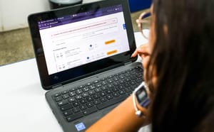 “Seduc cumpre lei com contratação de 3.040 profissionais”, diz Alan Porto