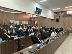 Vereadores analisam vetos do Executivo e rejeitam 18