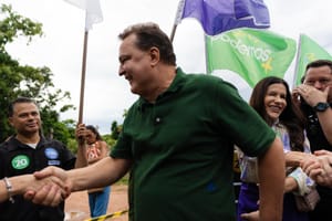 Max Russi se filia ao Podemos e protagoniza ato político que movimenta o cenário de Mato Grosso