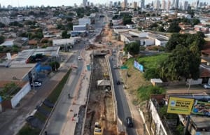 Nova trincheira na Miguel Sutil vai eliminar semáforo e permitir fluxo direto em trecho de Cuiabá