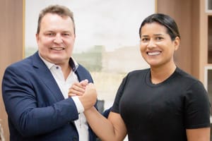 Prefeita Francieli Magalhães deixa PSB e se filia ao Podemos ao lado de Max Russi