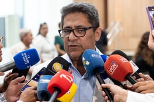 Ananias diz que ministro faz "terrorismo e tortura' 90 dias de prisão domiciliar a Bolsonaro