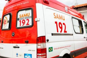 Menor de 14 anos é baleada após disparo acidental de arma feito pelo pai