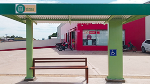Travessias seguras e novos abrigos transformam mobilidade em avenidas de Várzea Grande