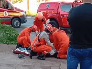 Homem morre na hora após bater motocicleta em árvore na estrada de Chapada; VEJA VÍDEO