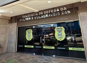 Pivetta instala plantão 24h em Delegacia da Mulher