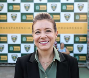 Flávia comemora decisão do STF que suspende eleição da Câmara de VG