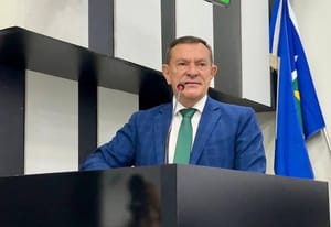 "Não sou candidato, apoio Paula Calil à reeleição da presidência", diz Demilson