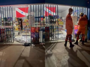Homem tenta fugir de atiradores, invade mercadinho e é morto a tiros no interior