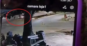 Câmera mostra carro atropelando e matando homem em cidade de MT; veja vídeo