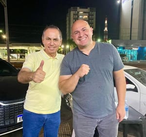 Dilemário Alencar entrega liderança da Câmara de Vereadores; veja protocolo