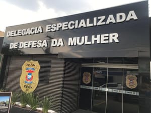 Médico tem duas prisões cumpridas por espancamento e sequestro contra duas mulheres