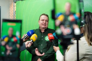 Max reforça pré-candidatura à reeleição e projeta crescimento do Podemos em MT