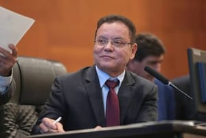 Botelho admite flerte do MDB com Pivetta para ter candidato ao Governo