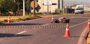 Motociclista de 42 anos é identificada após morte em colisão com carro na BR-163