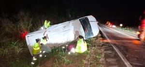 Acidente com 3 veículos deixa 15 feridos na BR-163