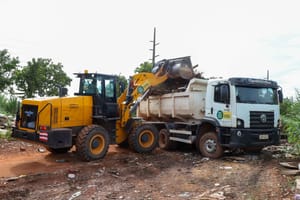 Mutirão de limpeza remove 300 toneladas de resíduos nos bairros Planalto da Serra e Cristo Rei