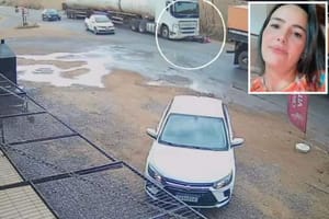 Motociclista morre após ser atingida por caminhão em MT; câmera registra acidente