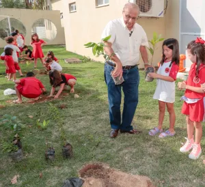 Plantar árvores é um importante caminho para reduzir os danos da crise climática em MT