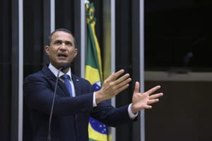 Assis detona atuação do MST na Venezuela e anuncia  fiscalização de recursos públicos