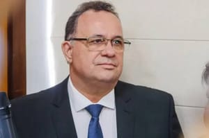 Secretário pede exoneração após dificuldades de alinhamento com gestão